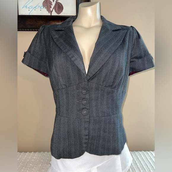 Gray Short Sleeve Three Button Blazer Jacket Size Large - Picture 1 of 11